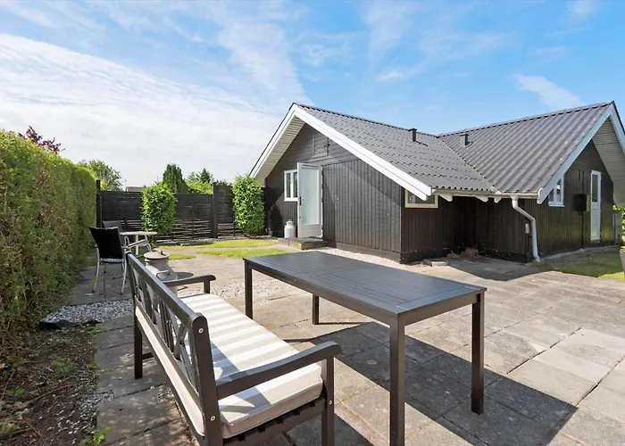 בית נופש S746-stroby-ladeplads-lovsangervej-6 *